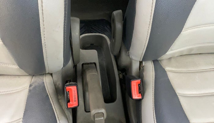 2014 Hyundai i10 MAGNA 1.1, CNG, Manual, 58,777 km, Driver Side Adjustment Panel