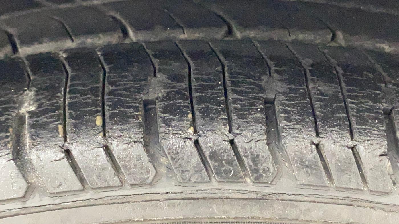 2016 Tata Tiago XZ PETROL, Petrol, Manual, 63,791 km, Right Front Tyre Tread