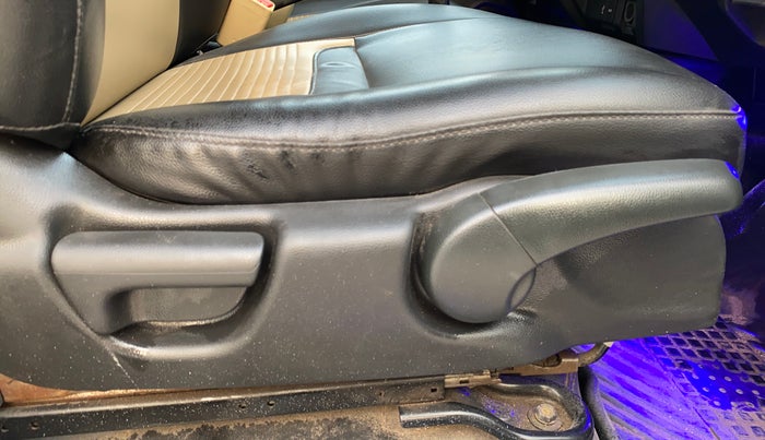 2016 Honda Jazz 1.2L I-VTEC SV, Petrol, Manual, 97,415 km, Driver Side Adjustment Panel