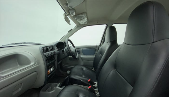 2014 Maruti Alto K10 VXI P, Petrol, Manual, 35,737 km, Right Side Front Door Cabin
