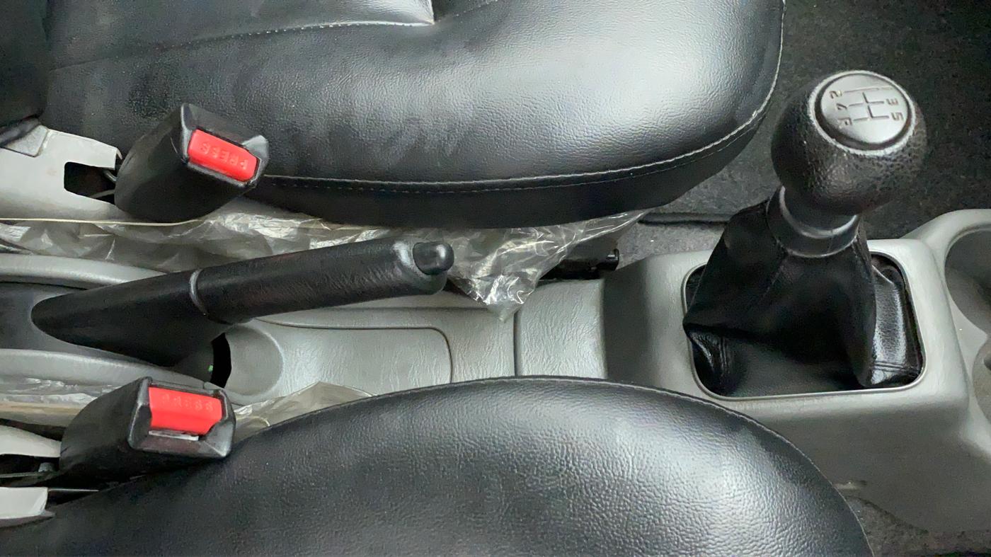 2014 Maruti Alto K10 VXI P, Petrol, Manual, 35,737 km, Gear Lever