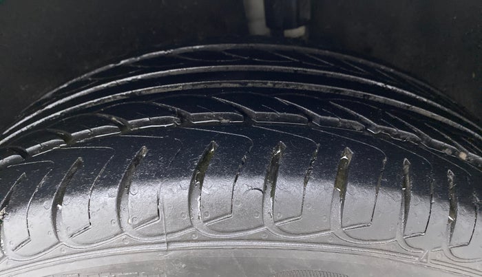 2019 Ford Ecosport TITANIUM + 1.5L PETROL AT, Petrol, Automatic, 29,373 km, Left Rear Tyre Tread