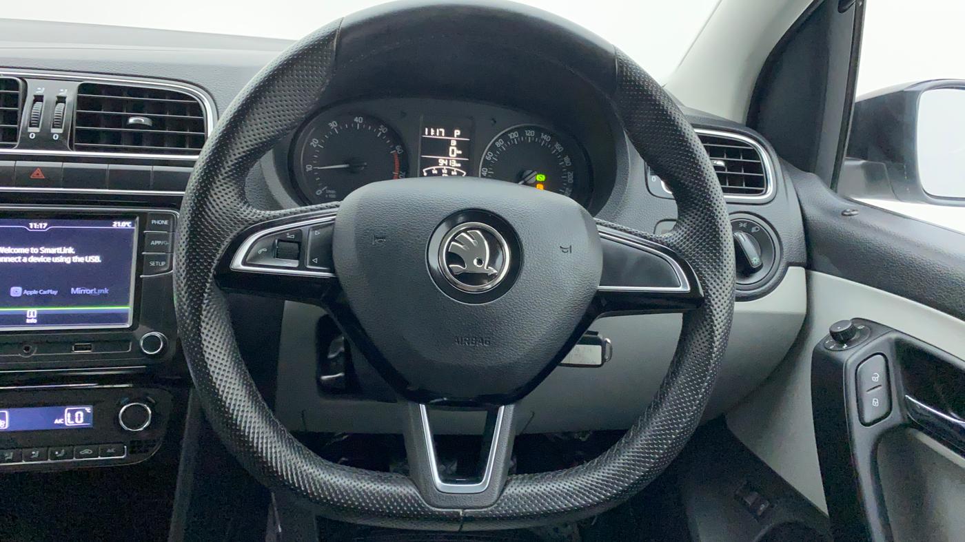 2020 Skoda Rapid 1.0 AMBITION TSI AT, Petrol, Automatic, 9,661 km, Steering Wheel Close Up