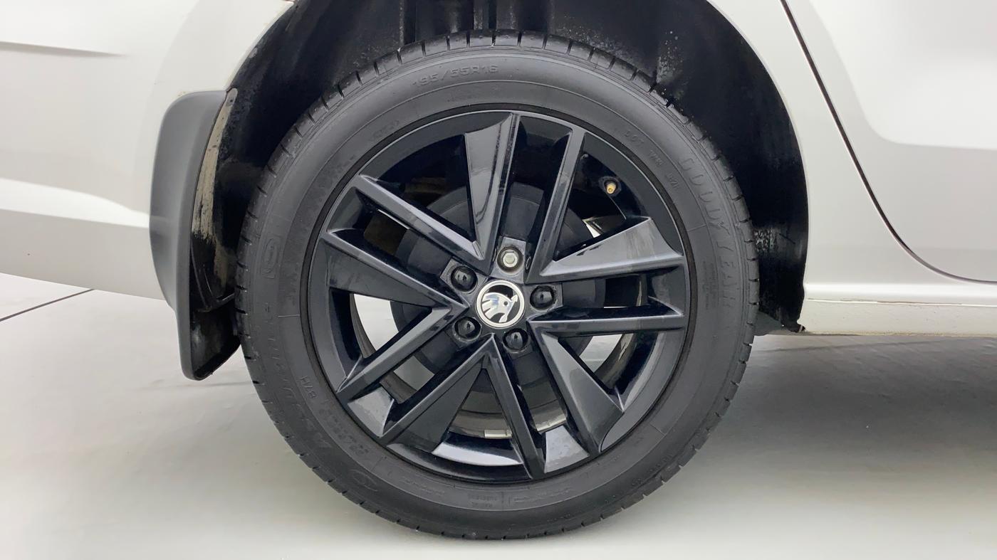 2020 Skoda Rapid 1.0 AMBITION TSI AT, Petrol, Automatic, 9,661 km, Right Rear Wheel