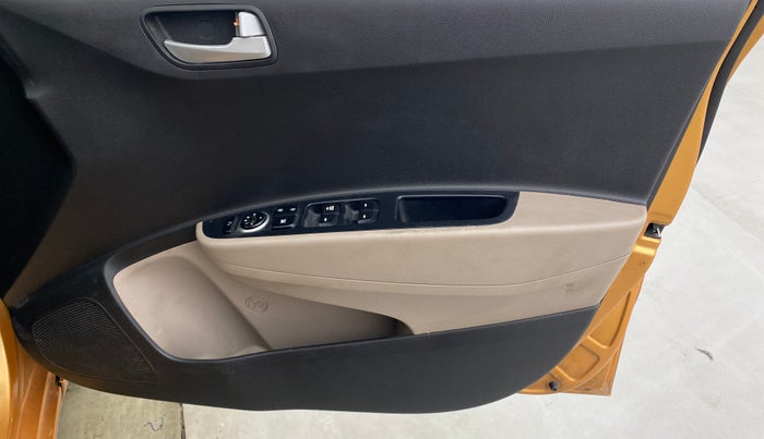 2015 Hyundai Grand i10 ASTA AT 1.2 KAPPA VTVT, Petrol, Automatic, 65,234 km, Driver Side Door Panels Control