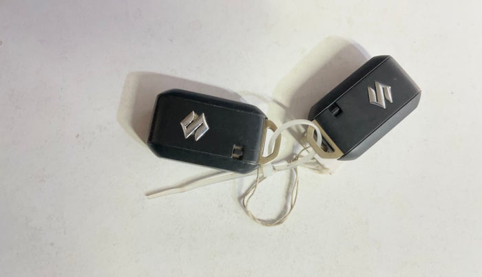 2018 Maruti Dzire ZXI, Petrol, Manual, 91,119 km, Key Close Up