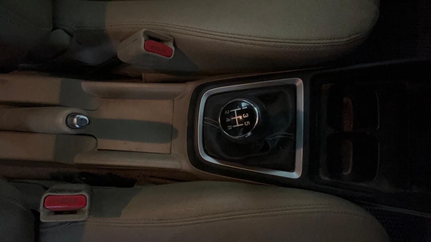 2018 Maruti Dzire ZXI, Petrol, Manual, 91,119 km, Gear Lever