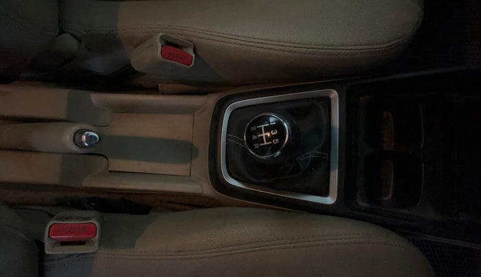 2018 Maruti Dzire ZXI, Petrol, Manual, 91,119 km, Gear Lever