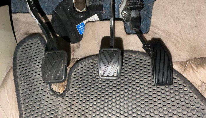 2018 Maruti Dzire ZXI, Petrol, Manual, 91,119 km, Pedals