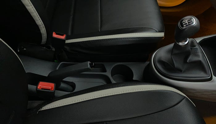 2021 Hyundai GRAND I10 NIOS SPORTZ 1.2 KAPPA VTVT CNG, CNG, Manual, 27,256 km, Gear Lever