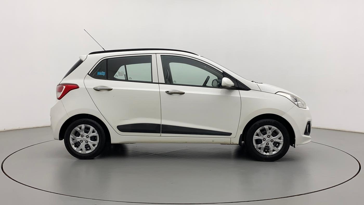 2016 Hyundai Grand i10 SPORTZ 1.2 KAPPA VTVT, CNG, Manual, 1,01,640 km, Right Side View