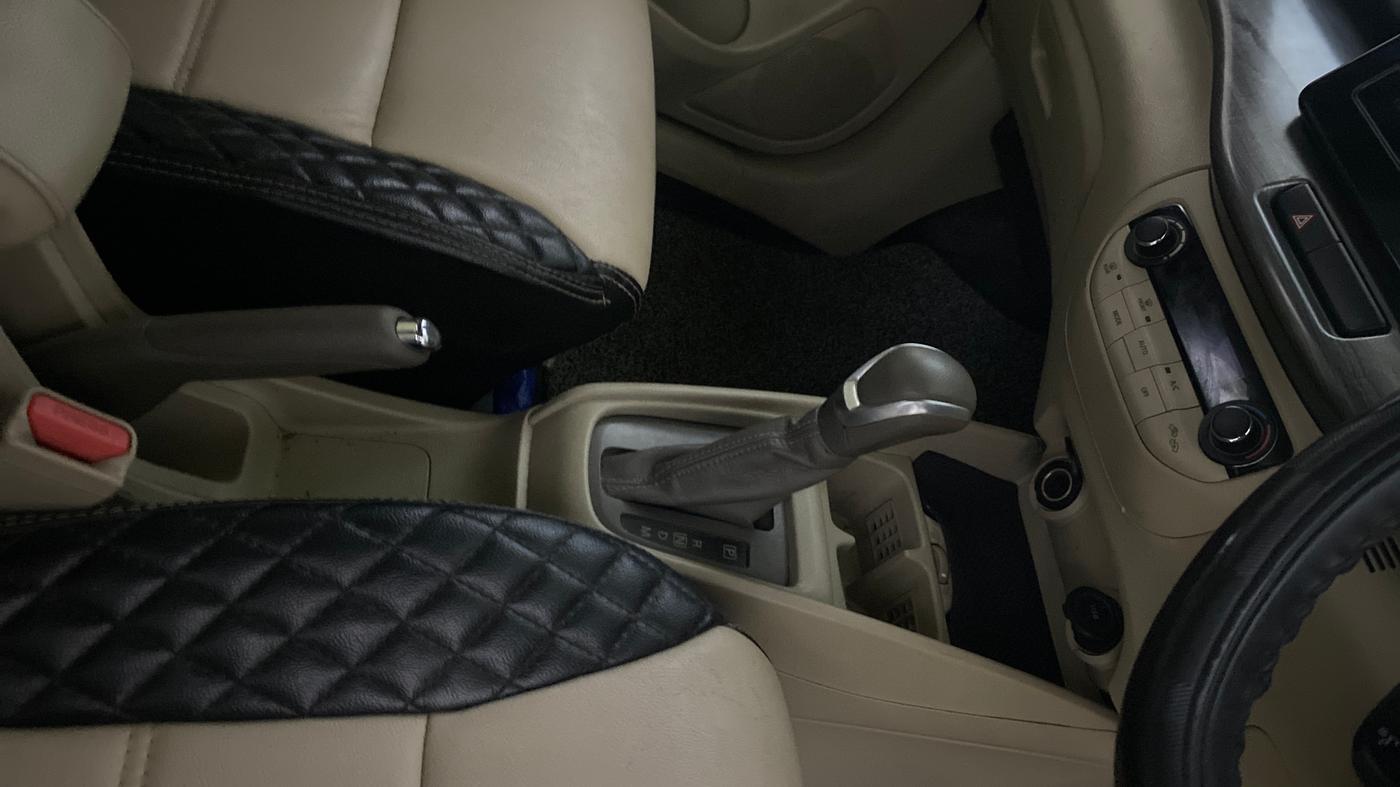 2022 Maruti Ertiga ZXI AT SHVS, Petrol, Automatic, 47,689 km, Gear Lever