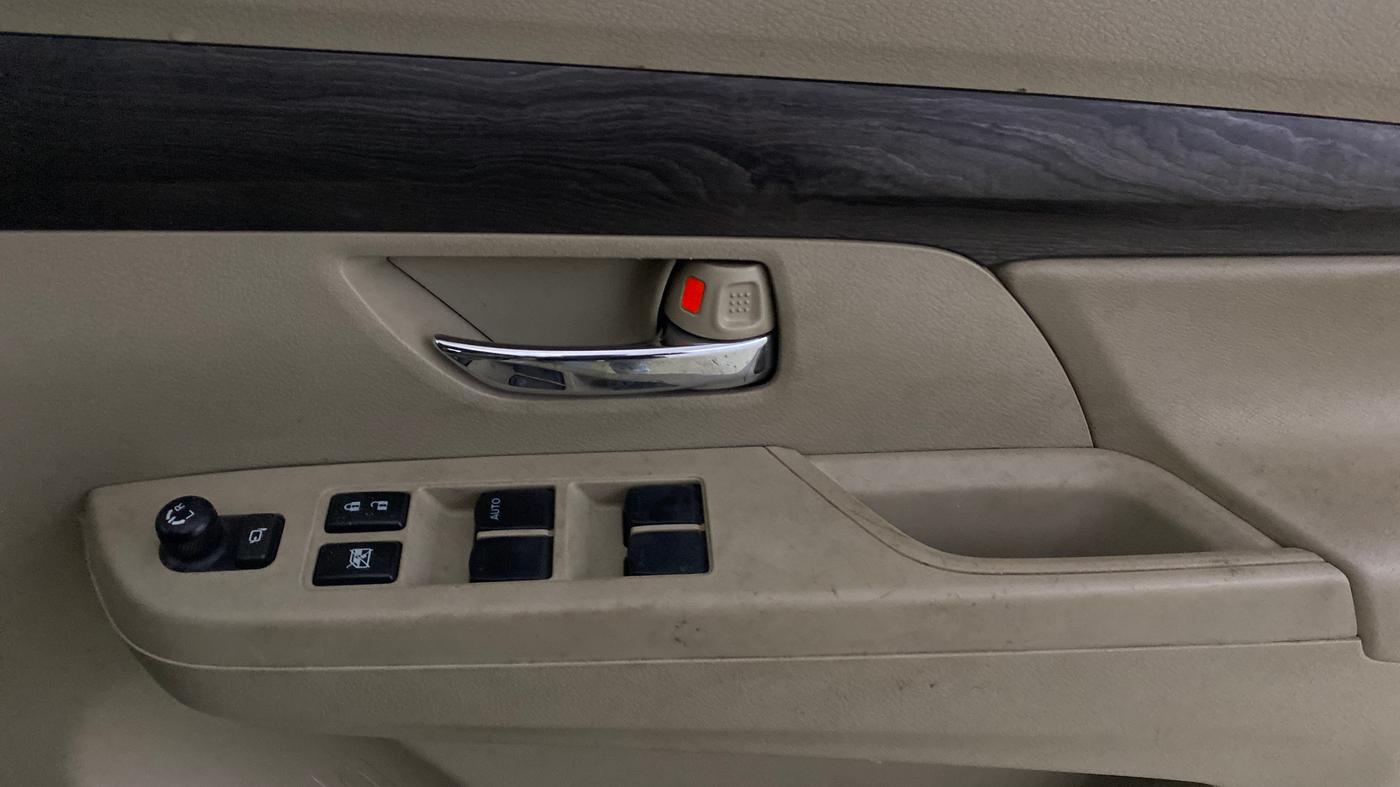 2022 Maruti Ertiga ZXI AT SHVS, Petrol, Automatic, 47,689 km, Driver Side Door Panels Control