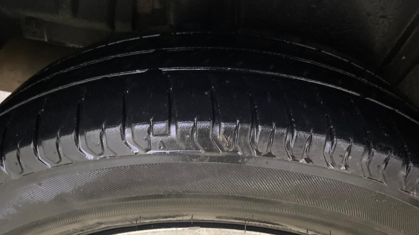 2022 Maruti Ertiga ZXI AT SHVS, Petrol, Automatic, 47,689 km, Right Rear Tyre Tread