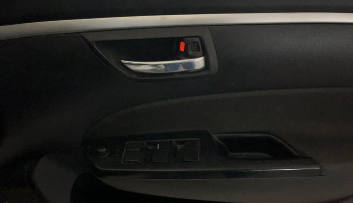 2015 Maruti Swift VXI, Petrol, Manual, 1,04,882 km, Driver Side Door Panels Control