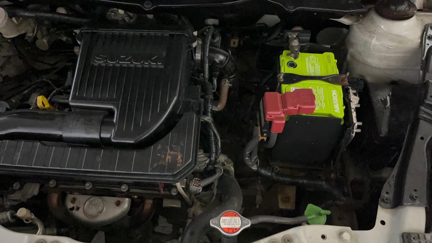 2015 Maruti Swift VXI, Petrol, Manual, 1,05,004 km, Engine View - Left