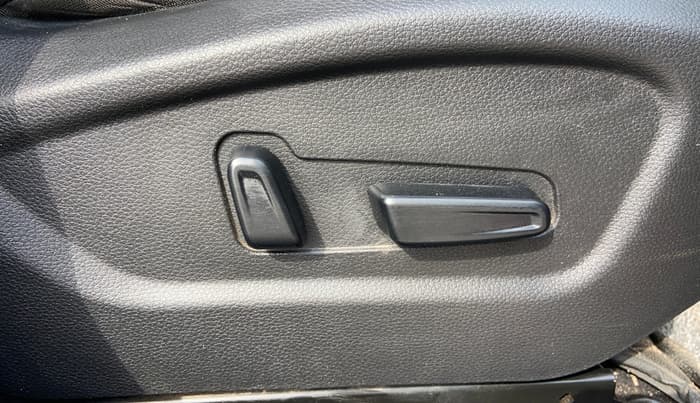 2022 KIA SELTOS X LINE 1.4 DCT, Petrol, Automatic, 83,632 km, Driver Side Adjustment Panel