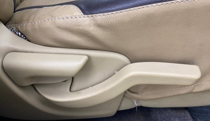 2013 Honda Brio S MT, Petrol, Manual, 69,677 km, Driver Side Adjustment Panel