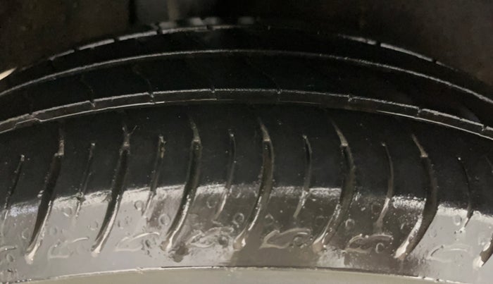 2020 Maruti Baleno DELTA PETROL 1.2, Petrol, Manual, 51,780 km, Right Rear Tyre Tread