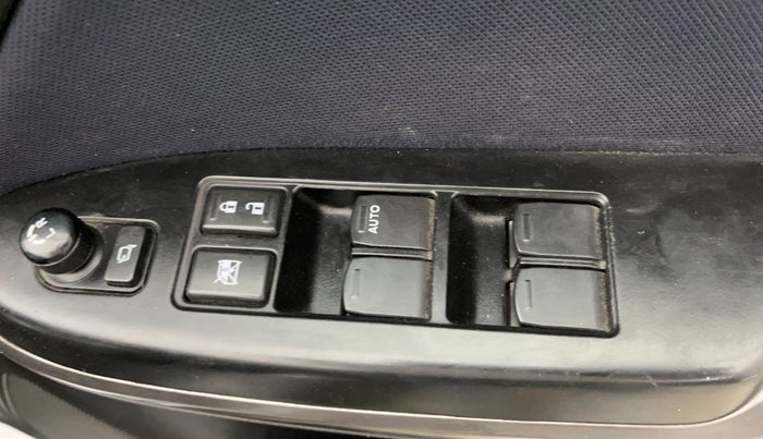 2020 Maruti Baleno DELTA PETROL 1.2, Petrol, Manual, 51,780 km, Driver Side Door Panels Control