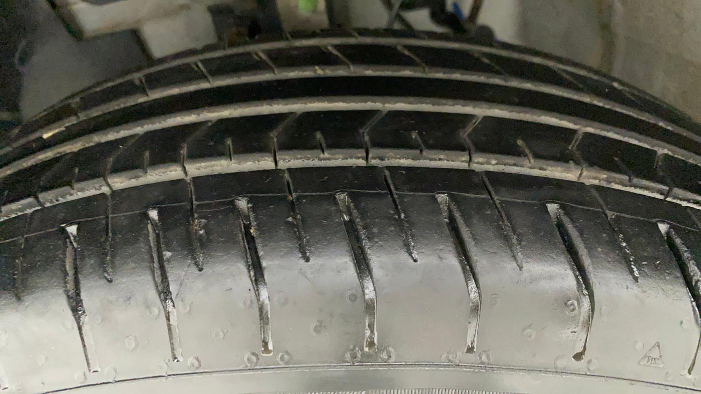 2022 Hyundai VENUE S 1.2, Petrol, Manual, 9,773 km, Left Front Tyre Tread