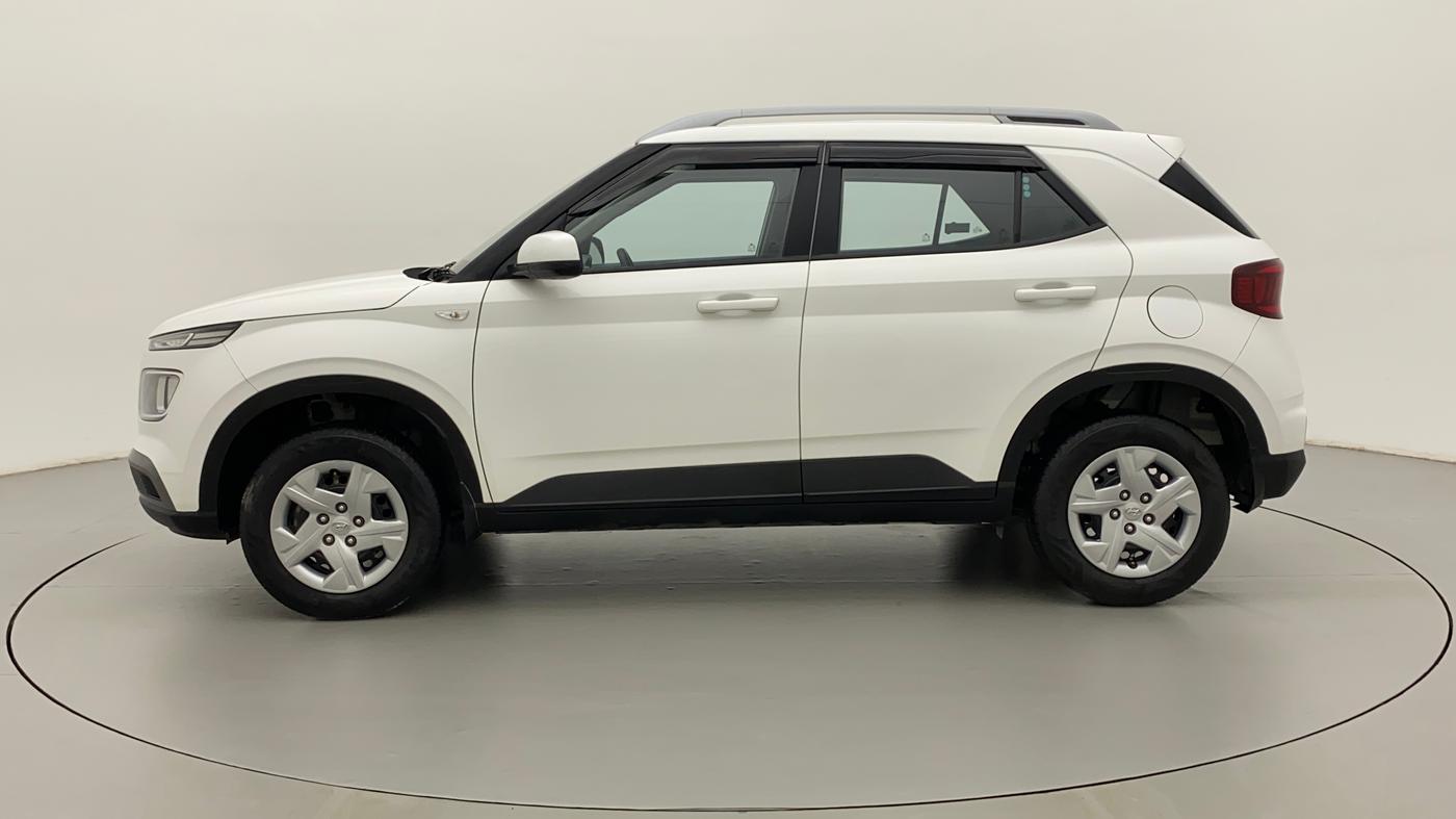 2022 Hyundai VENUE S 1.2, Petrol, Manual, 9,773 km, Left Side