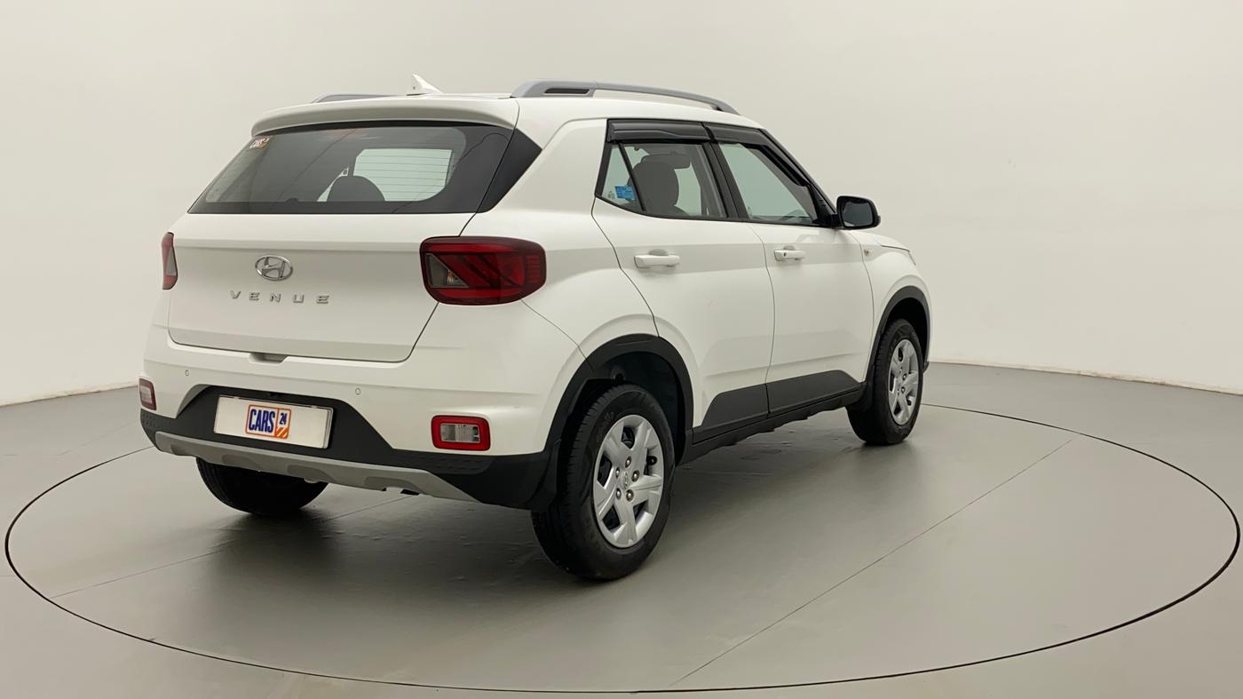 2022 Hyundai VENUE S 1.2, Petrol, Manual, 9,773 km, Right Back Diagonal