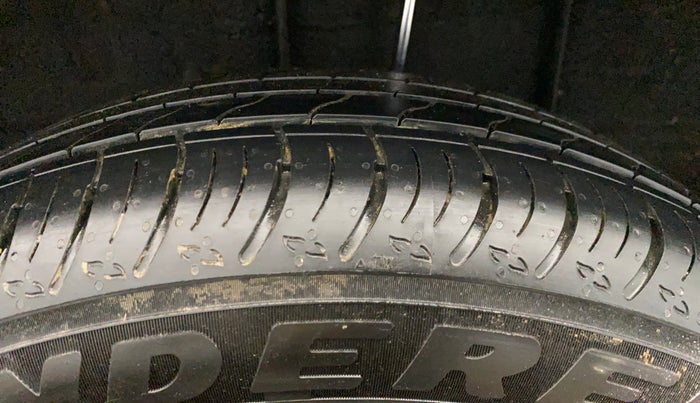 2021 Renault Kiger RXZ TURBO MT, Petrol, Manual, 88,074 km, Left Rear Tyre Tread