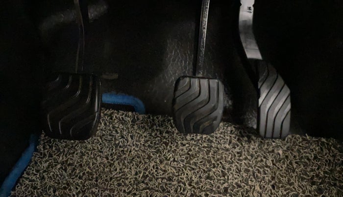 2021 Renault Kiger RXZ TURBO MT, Petrol, Manual, 88,074 km, Pedals