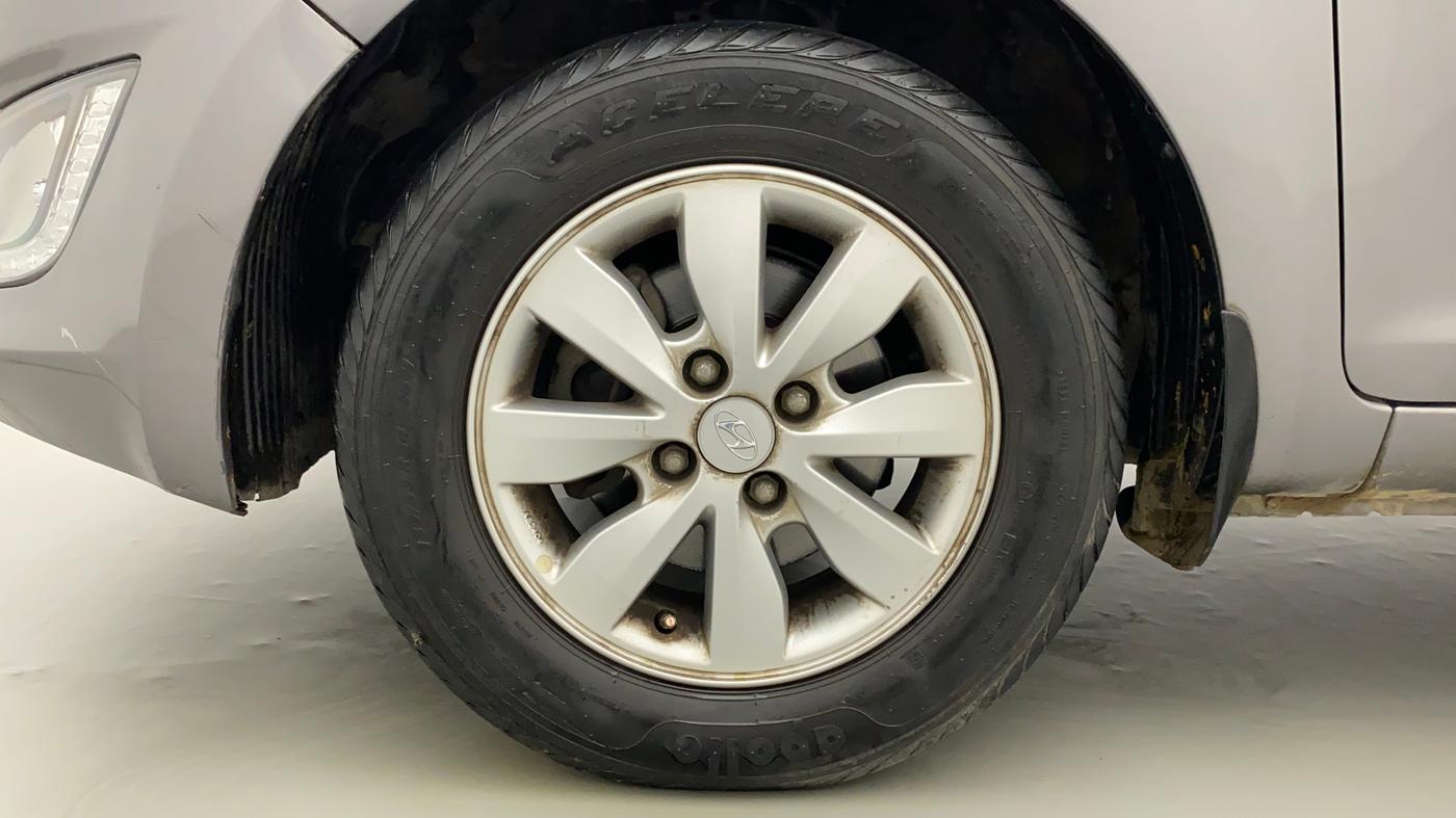 2014 Hyundai i20 SPORTZ 1.2, Petrol, Manual, 25,853 km, Left Front Wheel