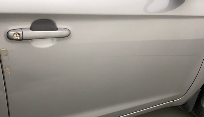 2014 Hyundai i20 SPORTZ 1.2, Petrol, Manual, 25,853 km, Driver-side door - Slightly dented