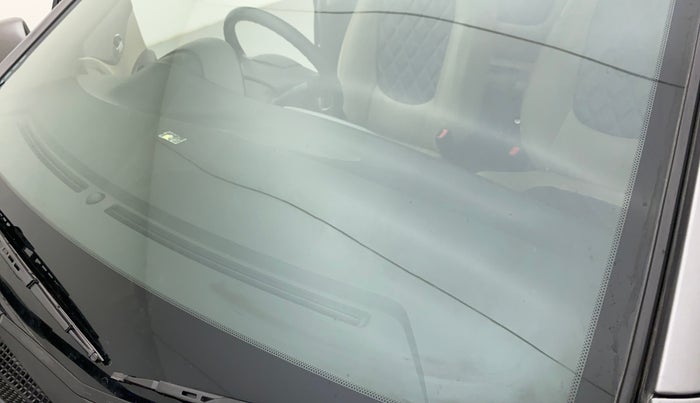 2014 Hyundai i20 SPORTZ 1.2, Petrol, Manual, 25,853 km, Front windshield - Minor spot on windshield