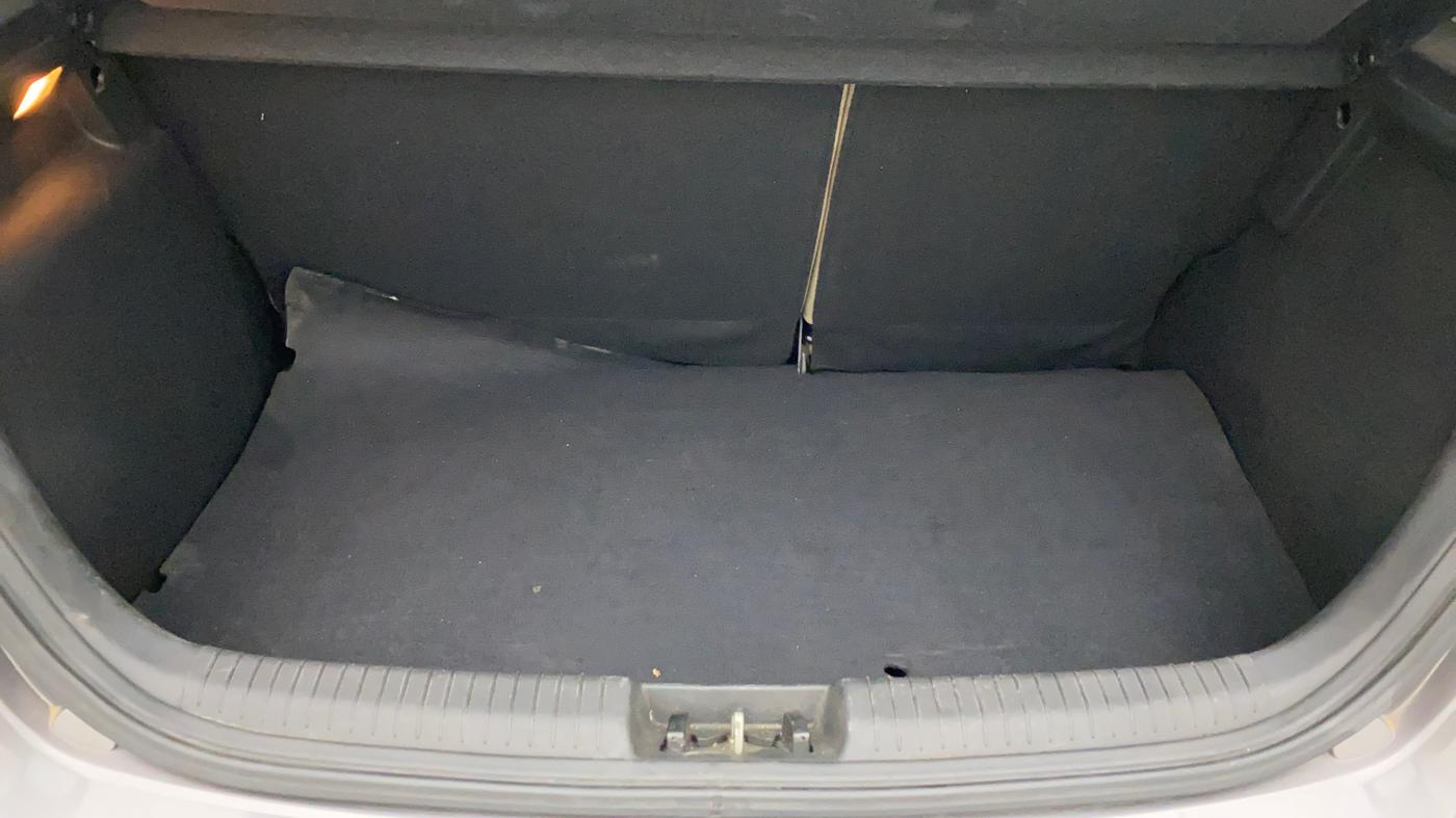 2014 Hyundai i20 SPORTZ 1.2, Petrol, Manual, 25,853 km, Boot Inside