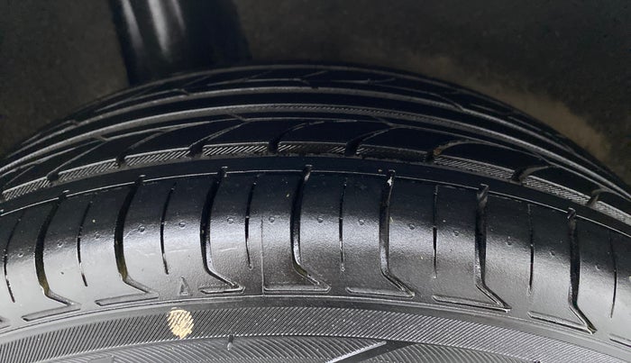 2016 Maruti Baleno DELTA PETROL 1.2, Petrol, Manual, 56,397 km, Right Rear Tyre Tread