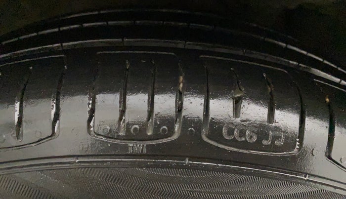 2015 Maruti Celerio VXI CNG, CNG, Manual, 64,094 km, Left Rear Tyre Tread