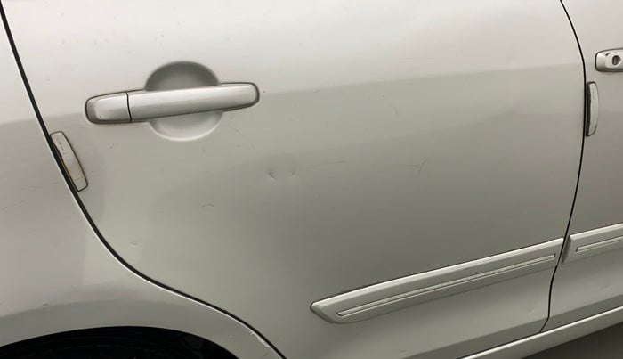 2014 Maruti Swift VXI, Petrol, Manual, 6,331 km, Right rear door - Slightly dented