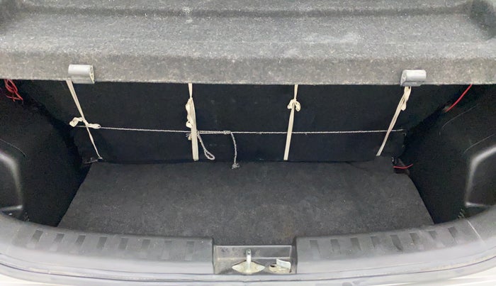 2014 Maruti Swift VXI, Petrol, Manual, 6,331 km, Boot Inside