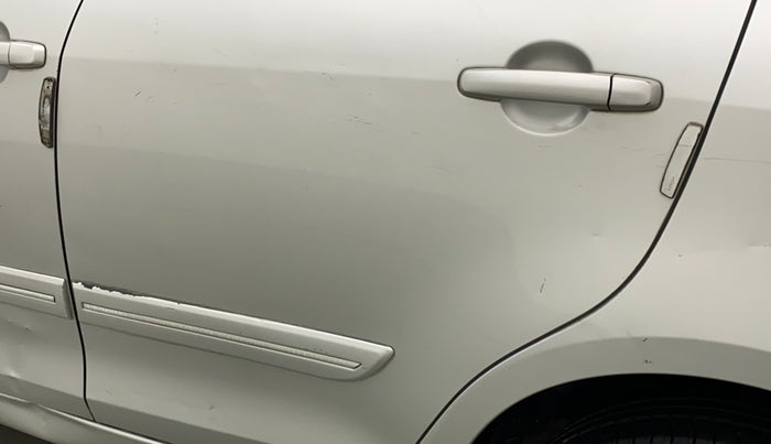 2014 Maruti Swift VXI, Petrol, Manual, 6,331 km, Rear left door - Minor scratches