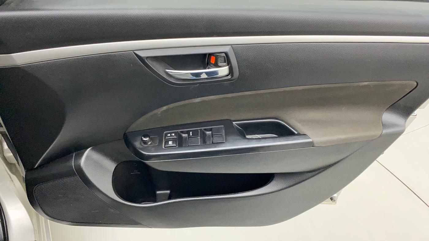 2014 Maruti Swift VXI, Petrol, Manual, 6,331 km, Driver Side Door Panels Control