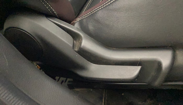 2024 Maruti FRONX DELTA PLUS 1.2MT, Petrol, Manual, 33,765 km, Driver Side Adjustment Panel