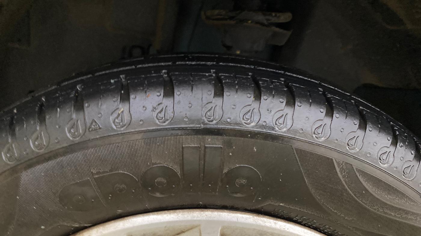 2021 Renault Kwid RXT 1.0 AMT (O), Petrol, Automatic, 17,374 km, Left Front Tyre Tread