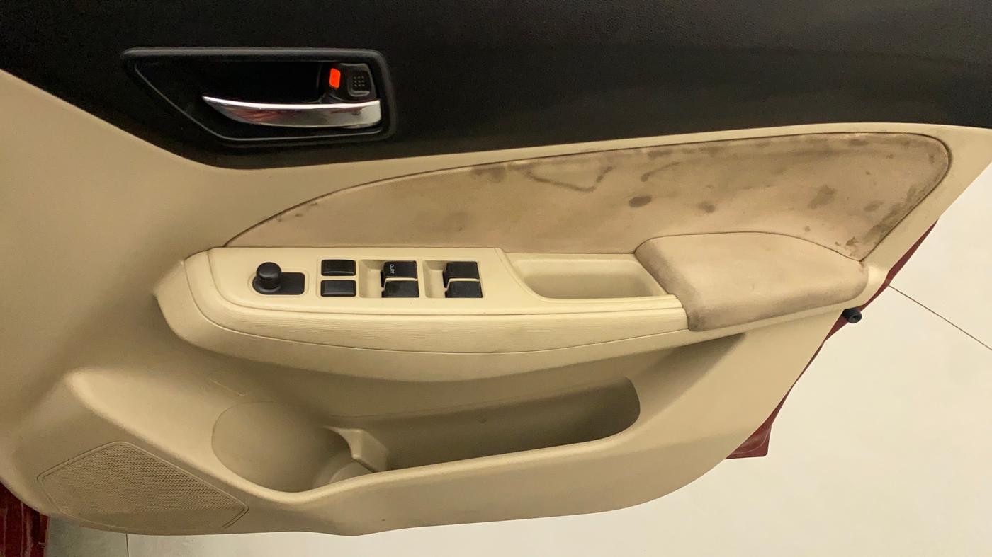 2017 Maruti Dzire VXI, Petrol, Manual, 65,727 km, Driver Side Door Panels Control
