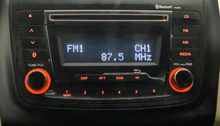 2017 Maruti Dzire VXI, Petrol, Manual, 65,727 km, Infotainment System