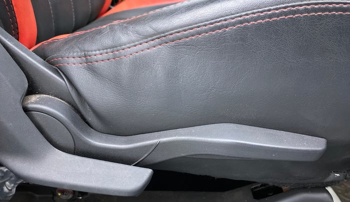 2018 Maruti Swift VXI D, Petrol, Manual, 4,044 km, Driver Side Adjustment Panel