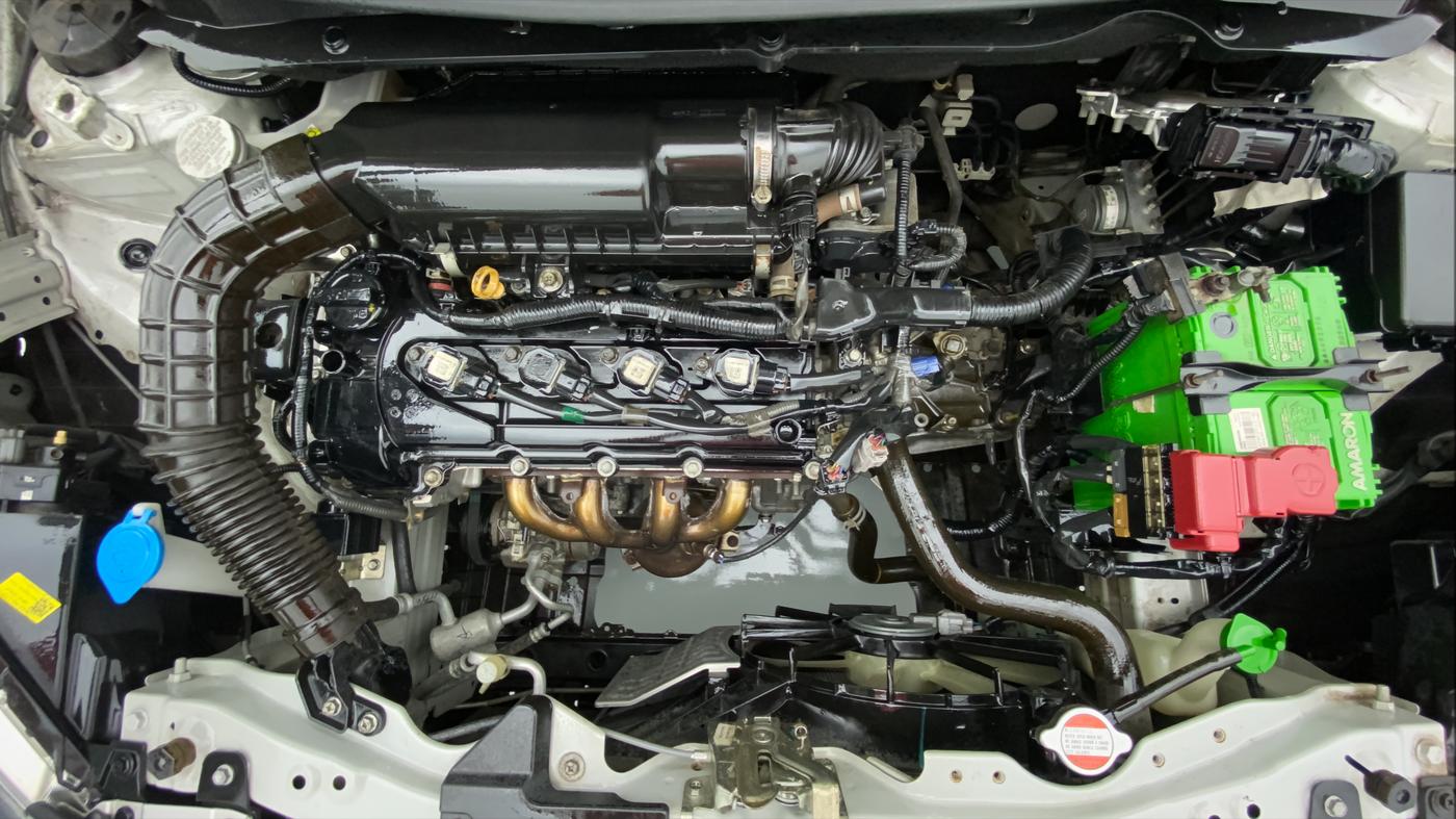 2018 Maruti Swift VXI D, Petrol, Manual, 4,044 km, Engine Bonet View