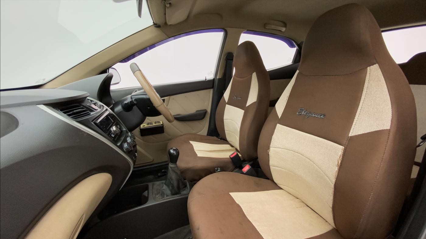 2014 Hyundai Eon D LITE PLUS, Petrol, Manual, 24,511 km, Right Side Front Door Cabin