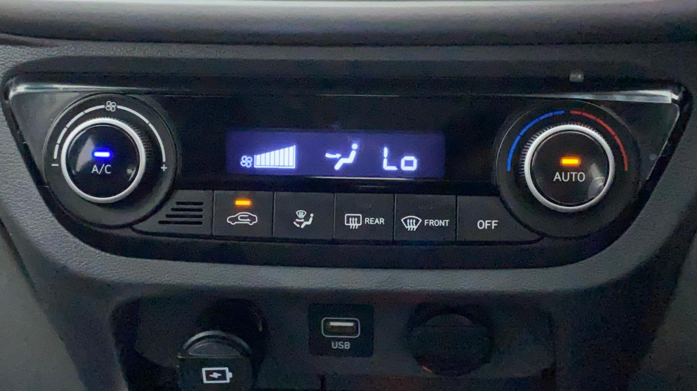 2021 Hyundai GRAND I10 NIOS ASTA 1.2 KAPPA VTVT, Petrol, Manual, 10,264 km, Automatic Climate Control
