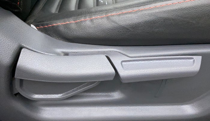 2021 Hyundai GRAND I10 NIOS ASTA 1.2 KAPPA VTVT, Petrol, Manual, 10,264 km, Driver Side Adjustment Panel