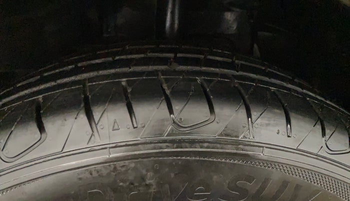 2021 Tata NEXON XZ PLUS (O) PETROL DARK EDITION, Petrol, Manual, 1,22,091 km, Left Front Tyre Tread