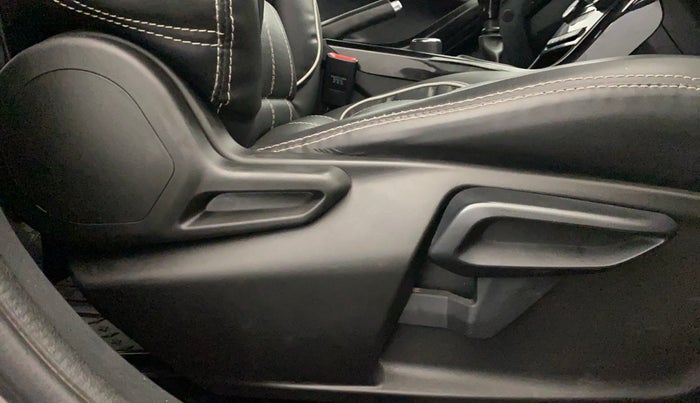 2021 Tata NEXON XZ PLUS (O) PETROL DARK EDITION, Petrol, Manual, 1,22,091 km, Driver Side Adjustment Panel